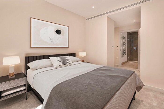 3 Bedroom Apartment To Rent In Nine Elms Lane, London, SW11
