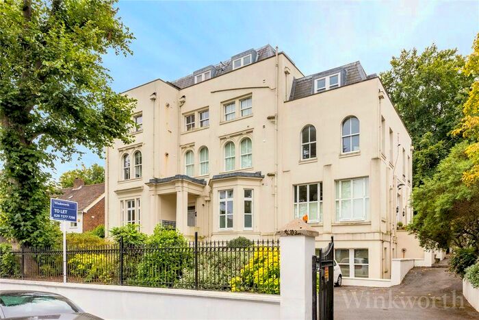 2 Bedroom Flat To Rent In Crescent Wood Road, London, SE26