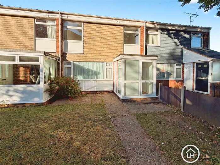 3 Bedroom Terraced House For Sale In Peverel Green, Gillingham, ME8