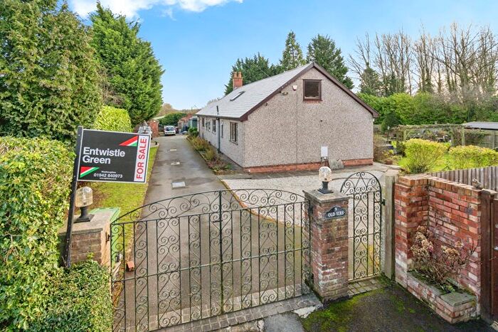 3 Bedroom Bungalow For Sale In Old Sirs, Westhoughton, Bolton, Greater Manchester, BL5