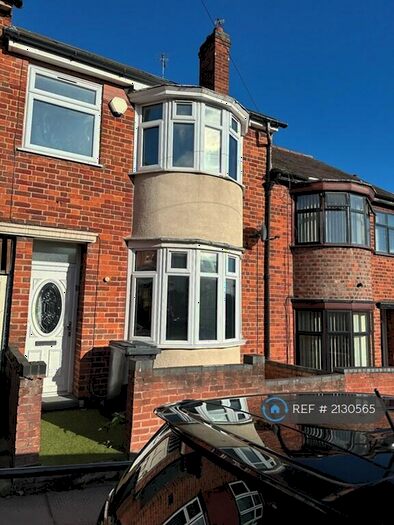 4 Bedroom Semi-Detached House To Rent In Wood Hill, Leicester, LE5