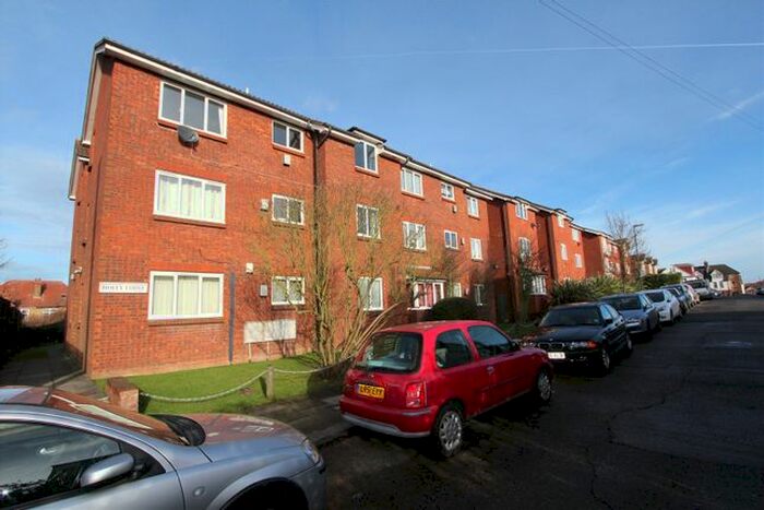 1 Bedroom Flat To Rent In Buckingham Road, Harrow, HA1