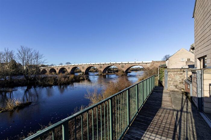 2 Bedroom Detached House For Sale In Commercial Street, Perth, PH2