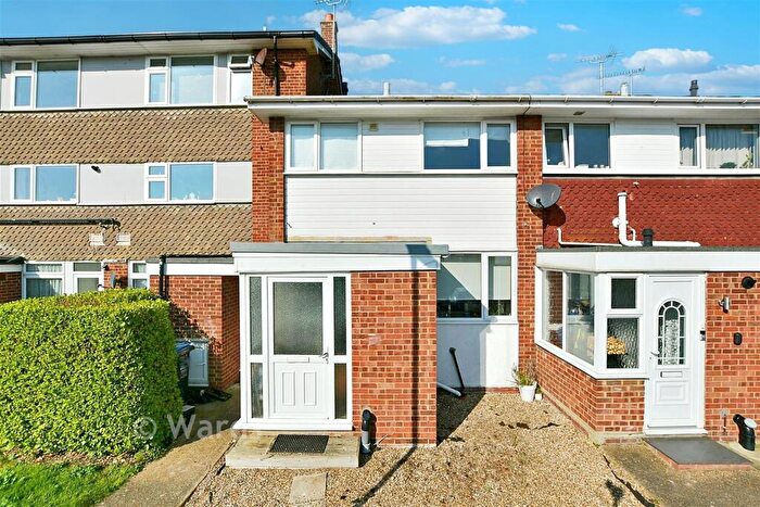 2 Bedroom End Of Terrace House For Sale In Magdalen Court, Broadstairs, Kent, CT10
