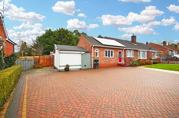 3 Bedroom Bungalow For Sale In London Road, Raunds, NN9