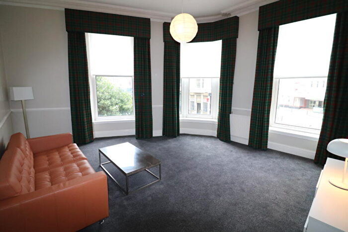2 Bedroom Flat To Rent In Holburn Street, Aberdeen, AB10