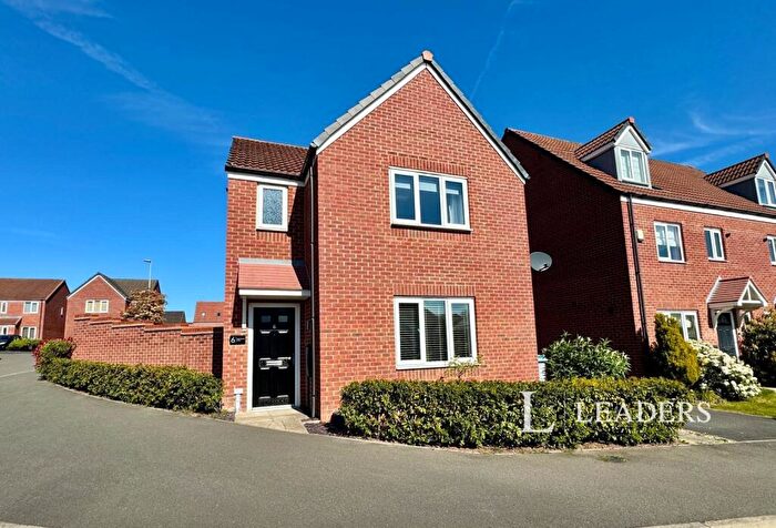 3 Bedroom Detached House For Sale In Nightingale Close, Clipstone Village, Mansfield, NG21