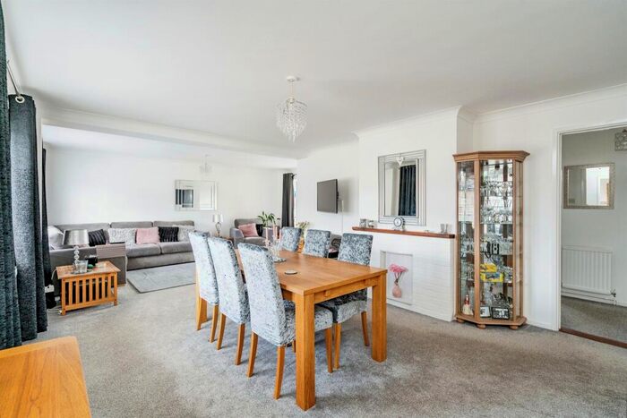 3 Bedroom Detached Bungalow For Sale In Heathlands Drive, Croxton, Thetford, IP24