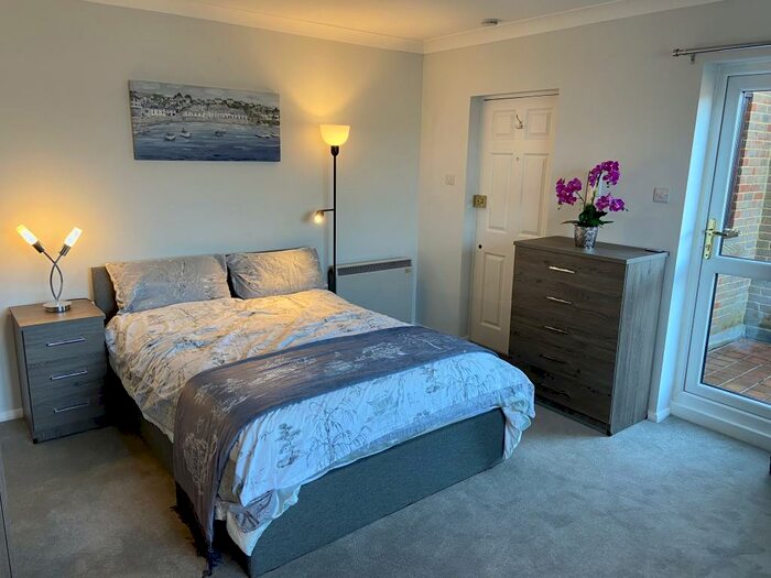 Studio To Rent In Kingsmead Road, Bucks, High Wycombe, HP11