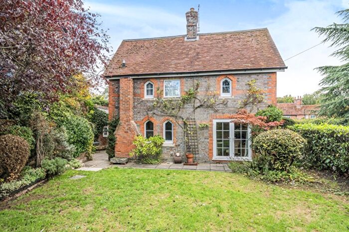 4 Bedroom Detached House For Sale In Chieveley, Berkshire, RG20