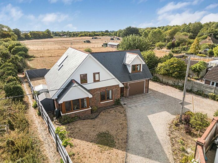 4 Bedroom Detached House For Sale In Bakers Lane, East Hagbourne, OX11