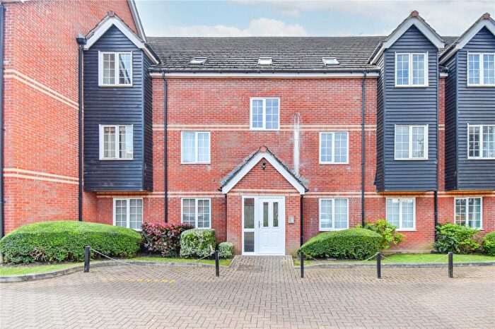 2 Bedroom Apartment For Sale In Bartholomew Street, Newbury, Berkshire, RG14