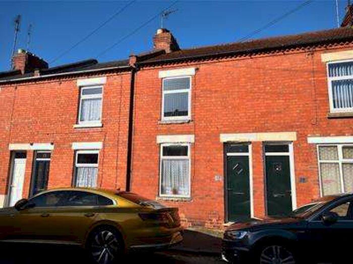 1 Bedroom Apartment To Rent In South Terrace, Abington, Northampton, NN1