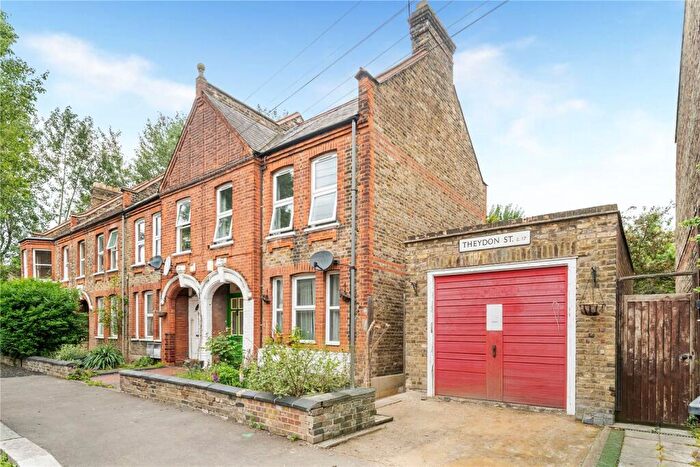 2 Bedroom Flat To Rent In Theydon Street, London, E17