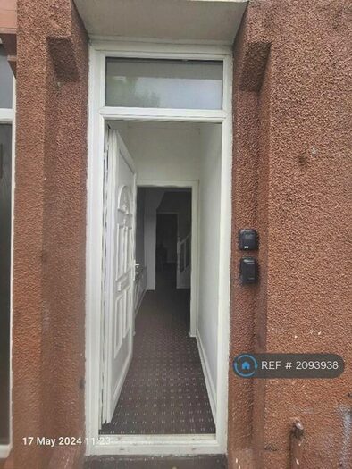 3 Bedroom Terraced House To Rent In Penzance Street, Manchester, M40