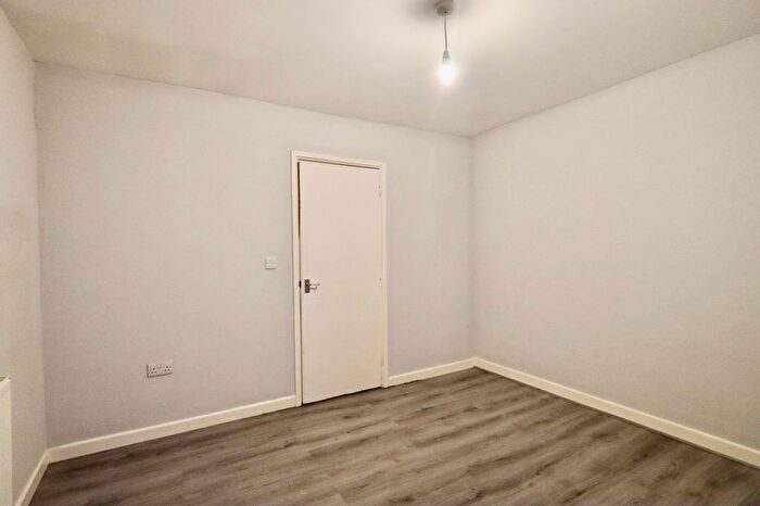 2 Bedroom Flat To Rent In Church Street, Ebbw Vale, NP23