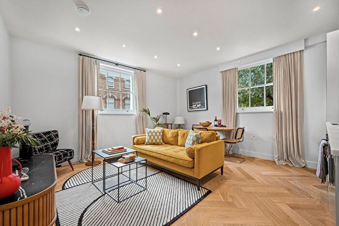 1 Bedroom Flat To Rent In Charlotte Street, Fitzrovia, W1T