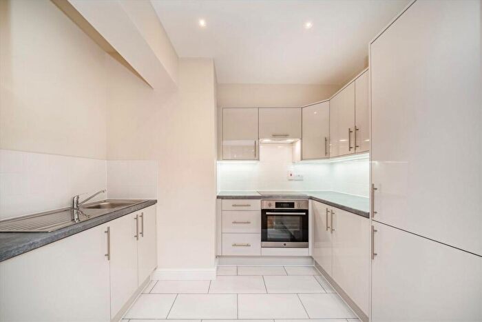 1 Bedroom Flat For Sale In Manor Gardens, Islington, N7