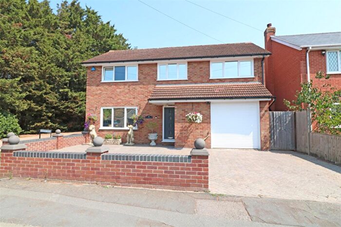 4 Bedroom Detached House For Sale In Bury Lane, Hatfield Peverel, Chelmsford, CM3