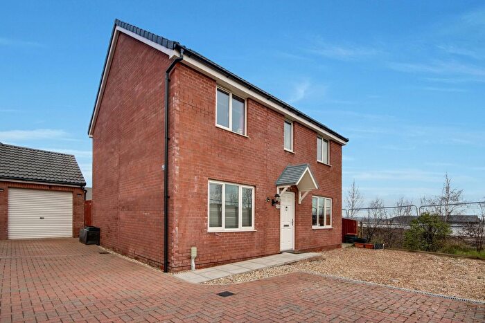 4 Bedroom Detached House For Sale In Pincombe Road, Bideford, Devon, EX39