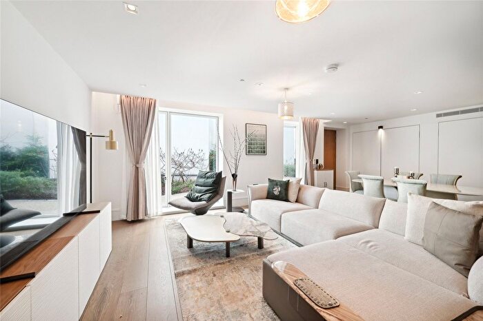 3 Bedroom Mews To Rent In Park Crescent, London, United Kingdom, W1B