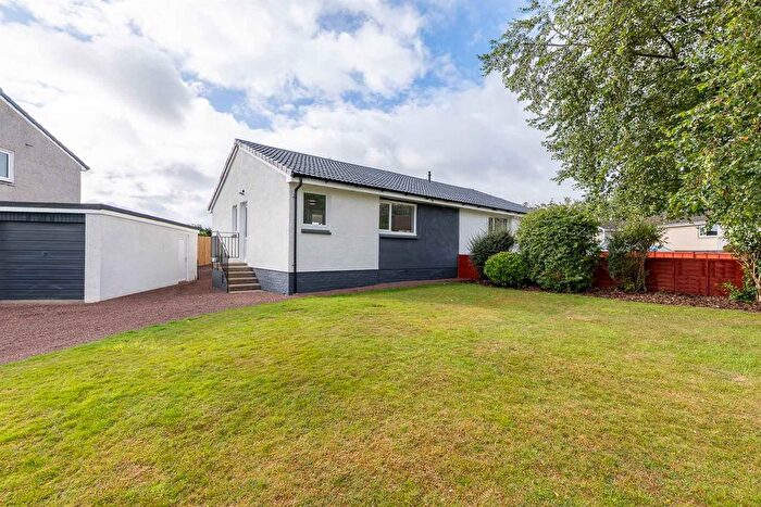 2 Bedroom Semi-Detached Bungalow For Sale In Muirend Gardens, Perth, PH1