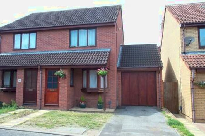 2 Bedroom Semi-Detached House To Rent In Newmarket, Suffolk, CB8