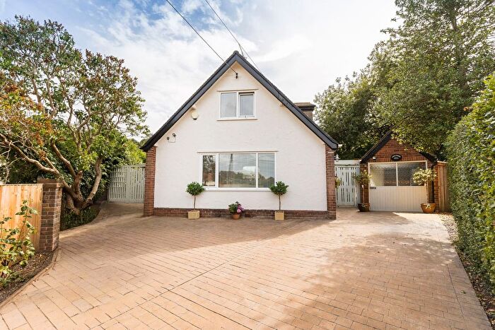 3 Bedroom Detached Bungalow For Sale In Bates Lane, Helsby, WA6