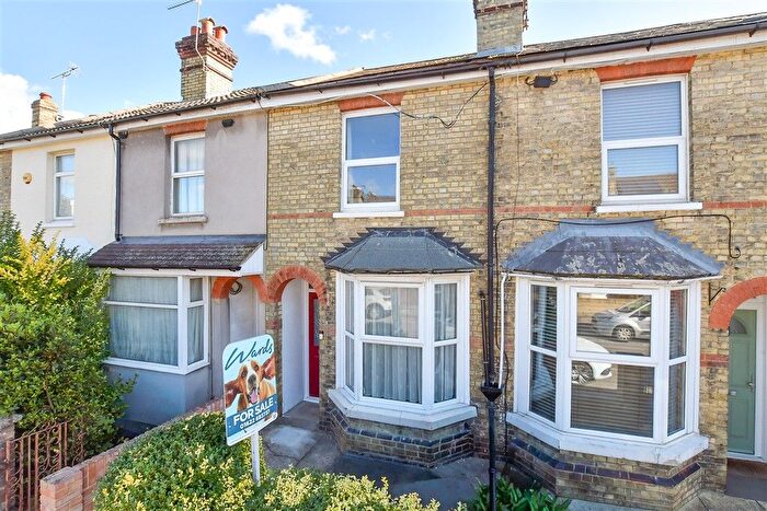 2 Bedroom Terraced House For Sale In Victoria Street, Maidstone, Kent, ME16