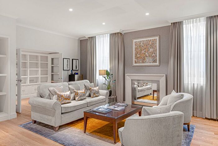 1 Bedroom Flat To Rent In Hyde Park Gate, South Kensington, London, United Kingdom, SW7