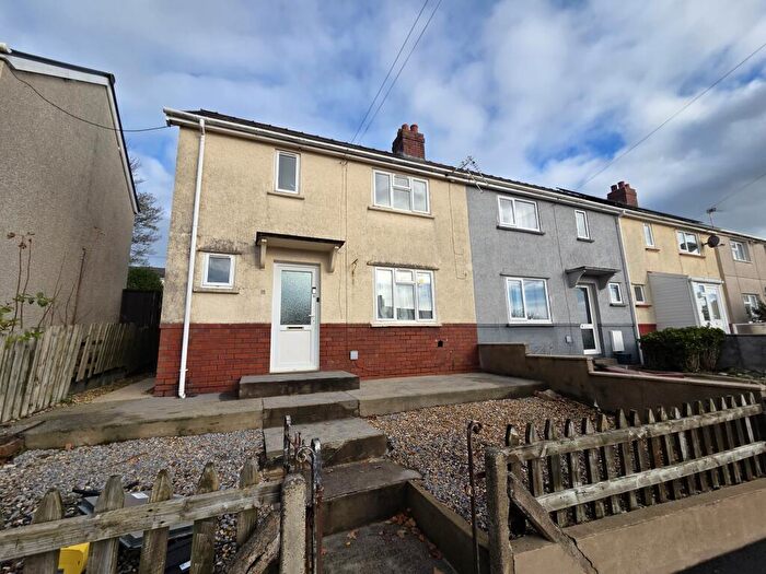 2 Bedroom End Of Terrace House To Rent In Heol Spurrell, SA31