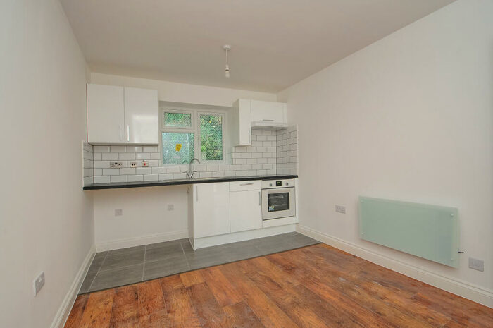 1 Bedroom Apartment To Rent In Homesdale Road, Bromley, BR1