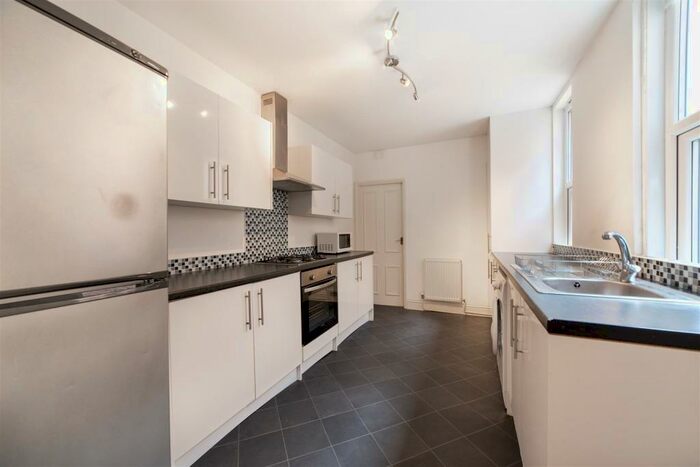 2 Bedroom Flat To Rent In &#pppw - Mildmay Road, Jesmond, NE2