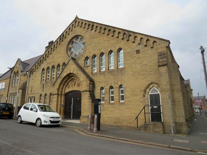 2 Bedroom Flat To Rent In Prescott Street, Halifax, HX1