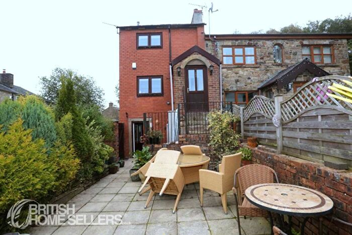 2 Bedroom Semi Detached House For Sale In Tottington Road, Bolton, Greater Manchester, BL2