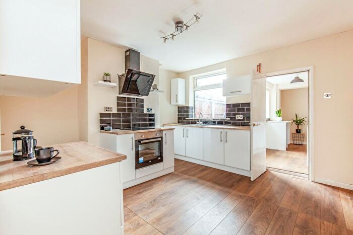 2 Bedroom Terraced House To Rent In Co-Operative Street, Stanton Hill, NG17