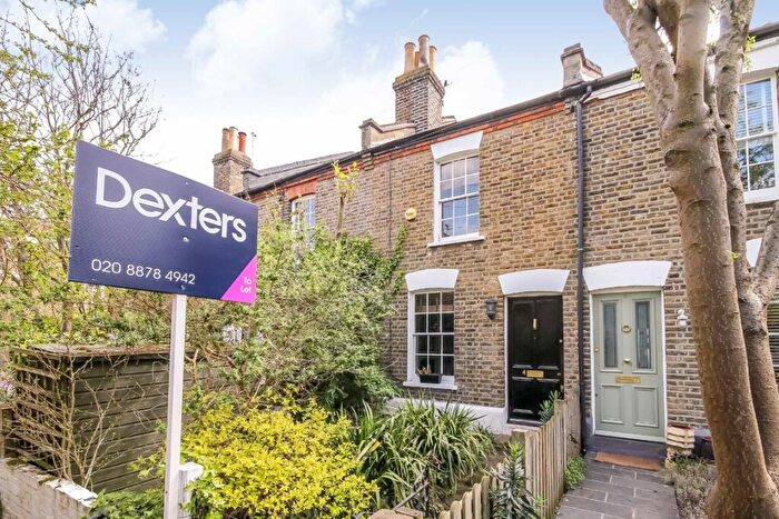 2 Bedroom House To Rent In Malthouse Passage, Barnes, SW13