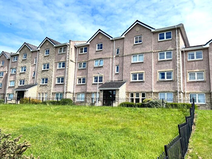 2 Bedroom Flat For Sale In Inverewe Place, Dunfermline, KY11