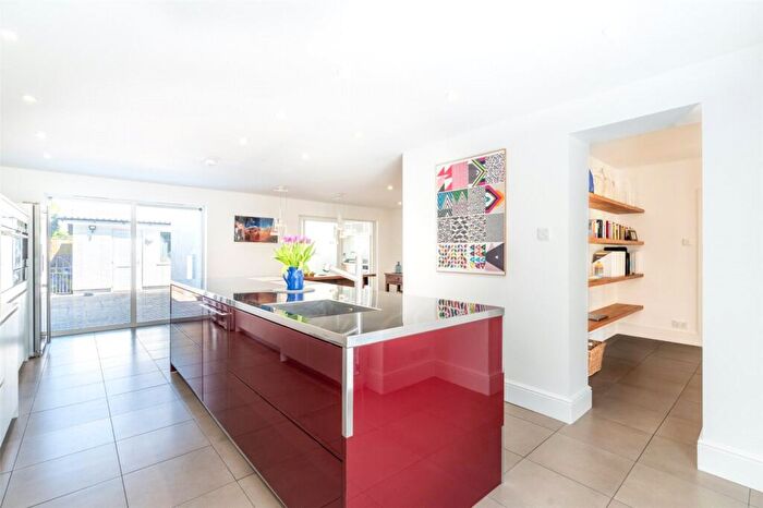 5 Bedroom Detached House For Sale In Holtwood, Wimborne, Dorset, BH21