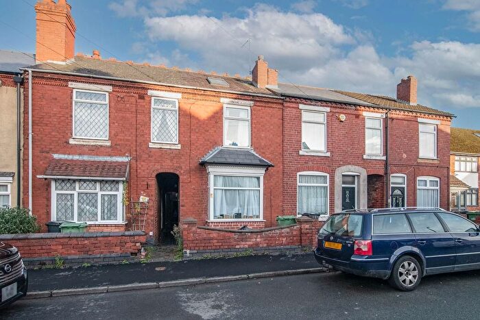 4 Bedroom Terraced House For Sale In Holt Road, Halesowen, B62