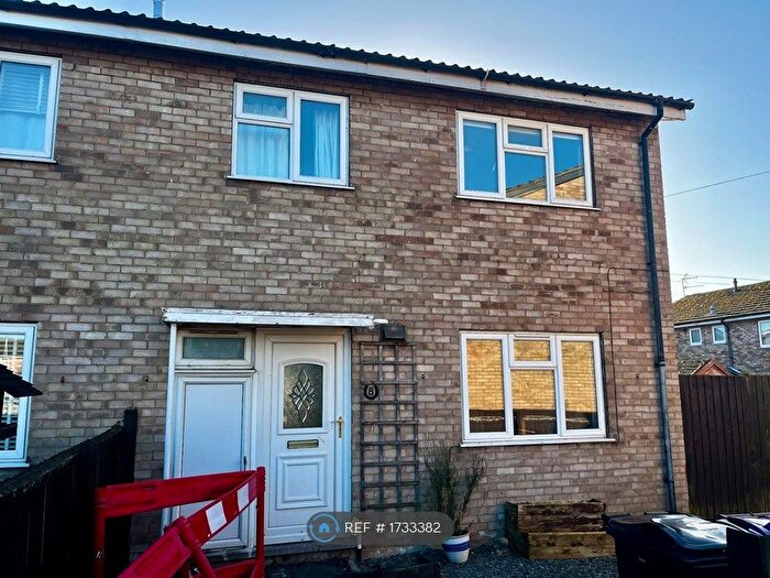 3 Bedroom Semi Detached House To Rent In Anne Road, Stamford, PE9