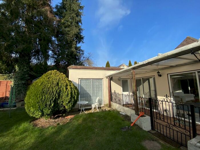 1 Bedroom Ground Flat To Rent In Banbury Road, Oxford, OX2