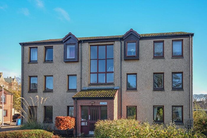 1 Bedroom Flat To Rent In Don Street, Forfar, Angus, DD8