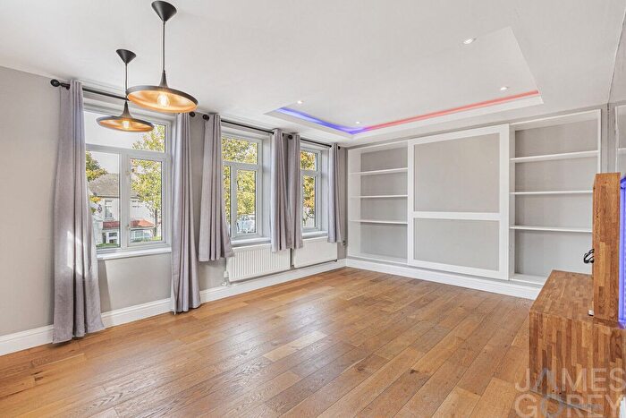 3 Bedroom Flat To Rent In Mcleod Road, Abbey Wood, SE2