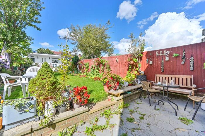 3 Bedroom Semi Detached House For Sale In Wyld Way, Wembley, HA9