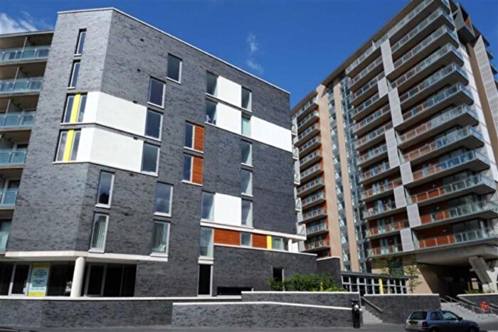 2 Bedroom Flat To Rent In Spectrum, Salford, M3