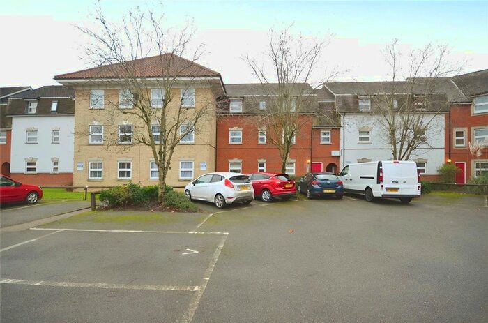 2 Bedroom Flat To Rent In Haltwhistle, South Woodham Ferrers, Essex, CM3