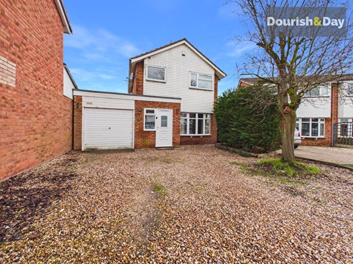 3 Bedroom Detached House For Sale In Greville Close, Penkridge, ST19