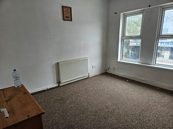 2 Bedroom Flat To Rent In Alum Rock Road, Birmingham, B8