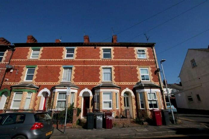 1 Bedroom Apartment To Rent In Hill Street, Reading, RG1